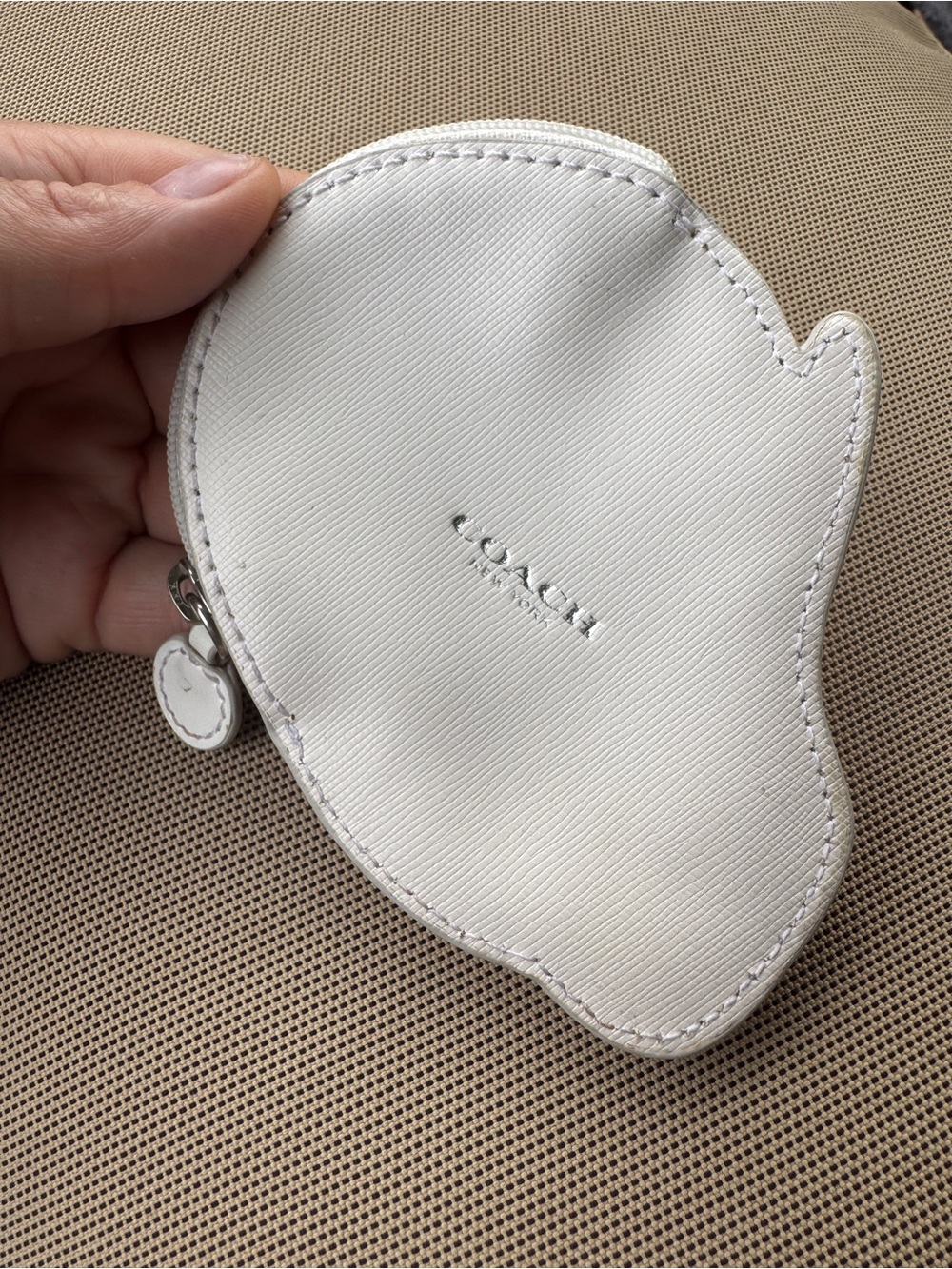 Coach Bunny Rabbit White Leather Coin Purse Wallet Pouch Rare Novelty - Picture 11 of 11